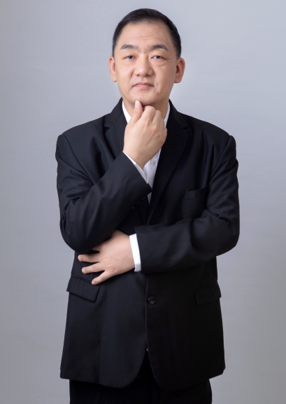 物理教师   王申茂